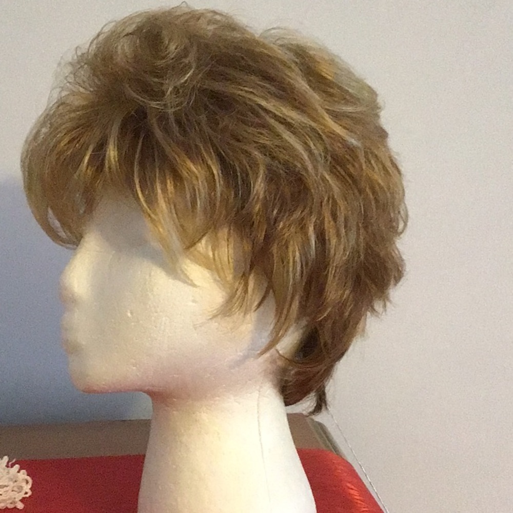 BNWT Ava Gabor Flexlite Kanekalon Wig